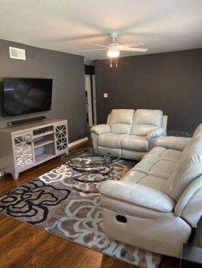 Comfy 2BR Home Near ATL Airport with Large Yard